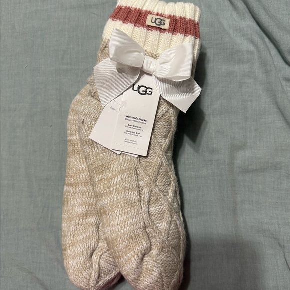 UGG Other - UGG Deedee fleece lined quarter Socks in Beige with Cream & Rose Trim